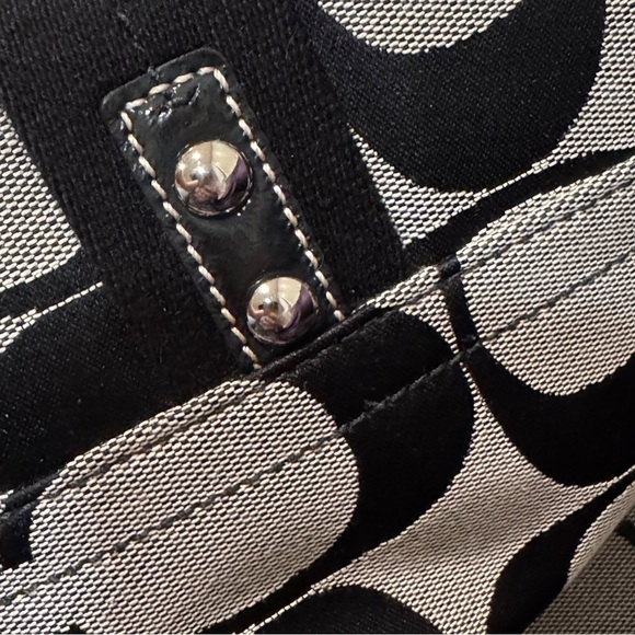 Coach Black and Cream Signature Tote - Picture 8 of 15